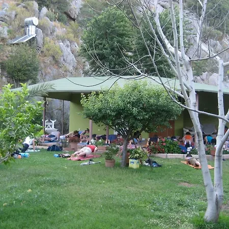 Melisa בית הארחה 3*